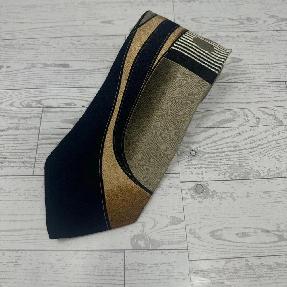 Giorgio‎ Brutini Collezione Mens Silk Tie Navy Blue Gold Tan Geometric Abstract